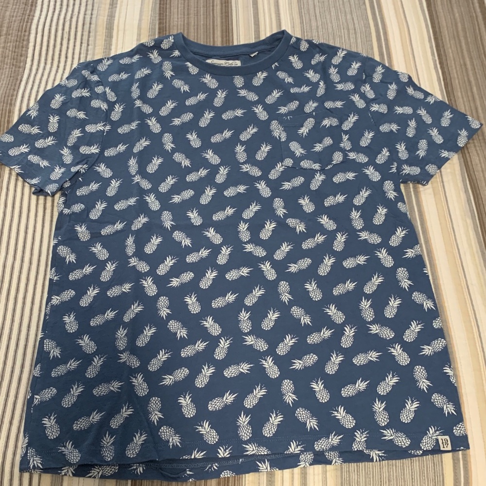 Sovereign Code pineapple print shirt never worn